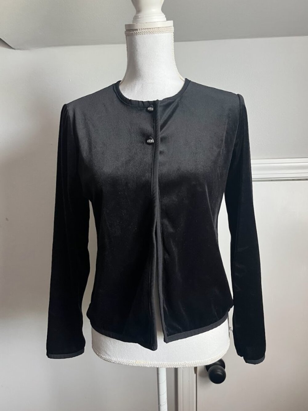 SELENA Black Velvet Button‑Front Jacket 90's Elegant Vintage Style SZ M